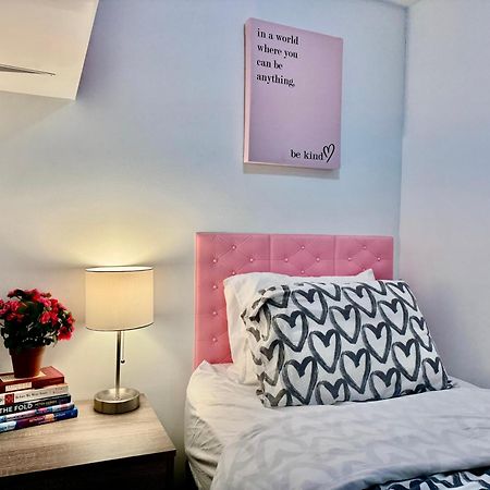 Tiny Private Room On The 1St Floor With Shared Bathroom Near Seatac Airport And Downtown Seattle Extérieur photo