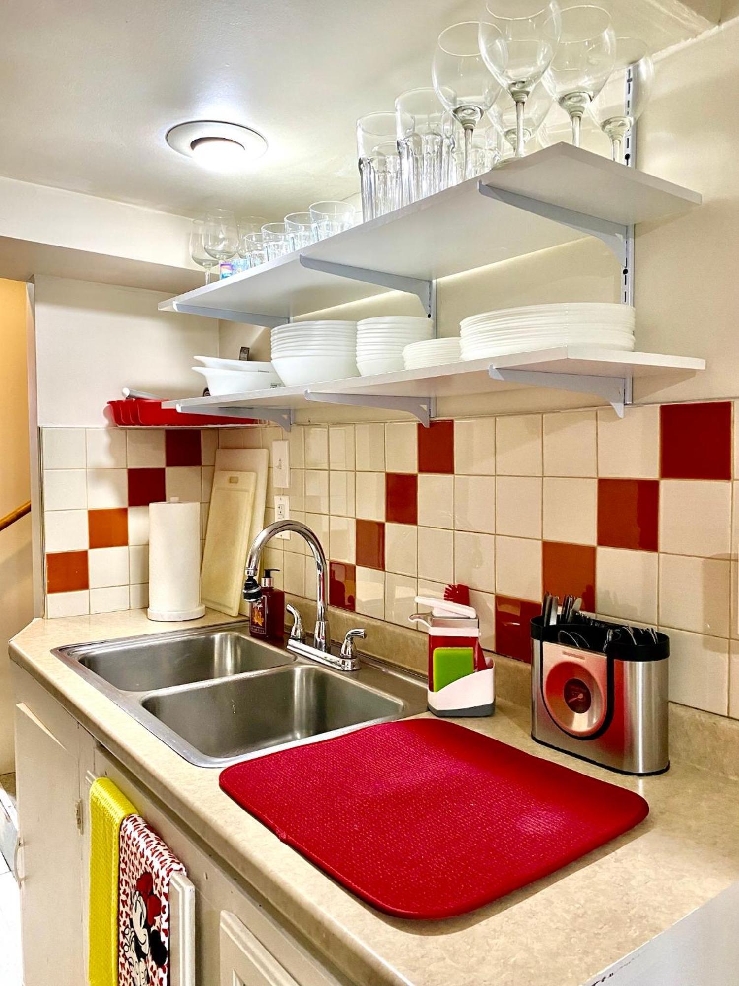 Tiny Private Room On The 1St Floor With Shared Bathroom Near Seatac Airport And Downtown Seattle Extérieur photo