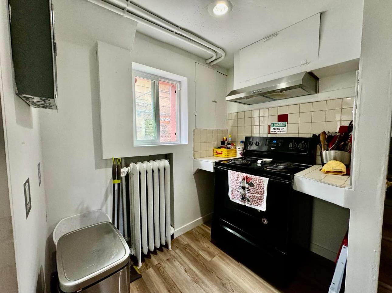 Tiny Private Room On The 1St Floor With Shared Bathroom Near Seatac Airport And Downtown Seattle Extérieur photo